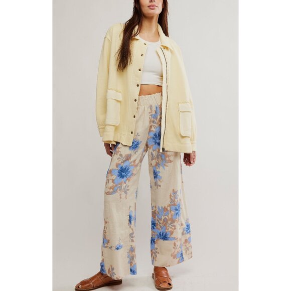 Free People Alexa Sweatshirt. Flan color - Picture 2 of 7